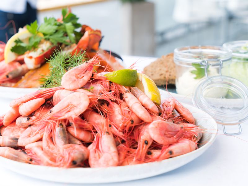 storage-tips-to-extend-how-long-does-shrimp-last-in-the-fridge