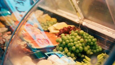 how long do grapes last in the fridge