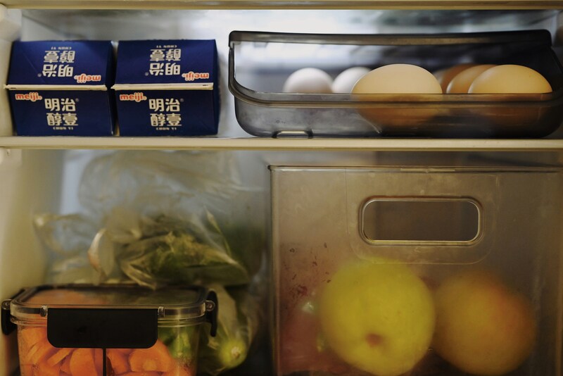 how long do hard boiled eggs last in the fridge