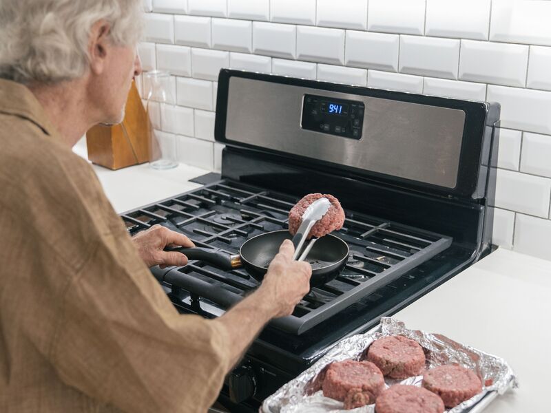 how long does ground beef last in the fridge