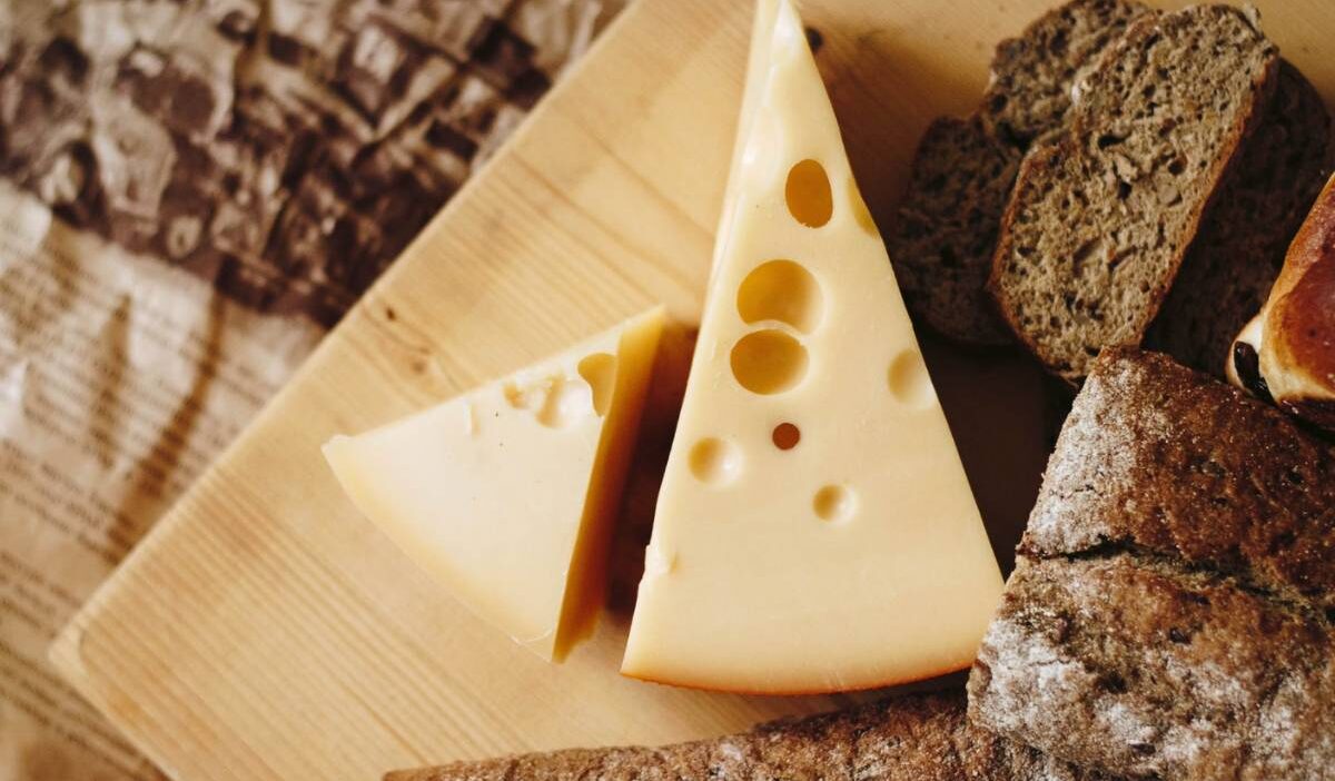 is-cheese-gluten-free-1