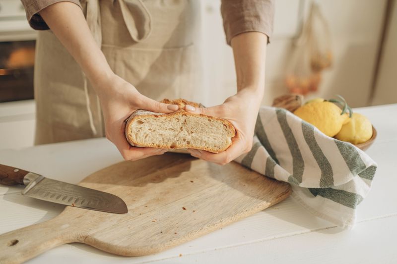 is-sourdough-bread-gluten-free